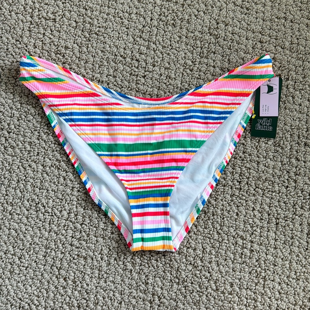 Target bikini bottoms. New with tags. Size L.